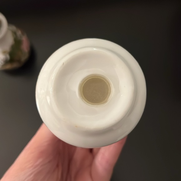 Peacock Salt and Pepper Shakers - Picture 5 of 7